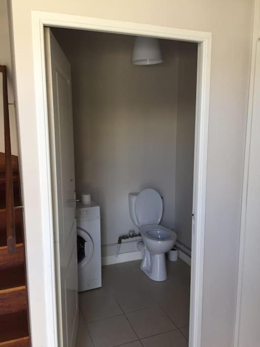 Bel Appart Au Bord De L'Eau Proche Gare Avec Wifi Auxerre Exteriör bild