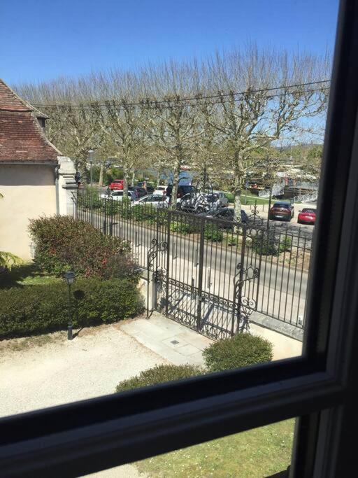 Bel Appart Au Bord De L'Eau Proche Gare Avec Wifi Auxerre Exteriör bild
